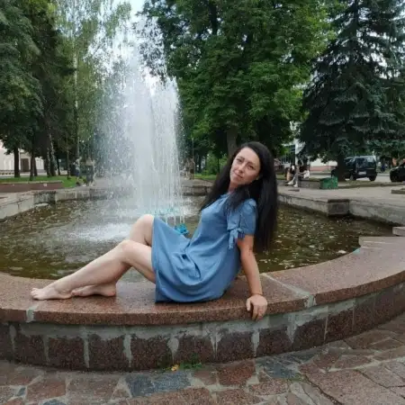 Natali, 48