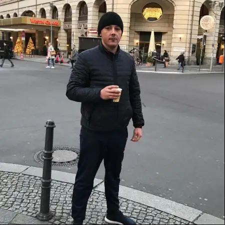 Robert, 37Berlin, Deutschland