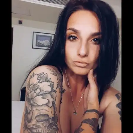 Lily, 27Italien