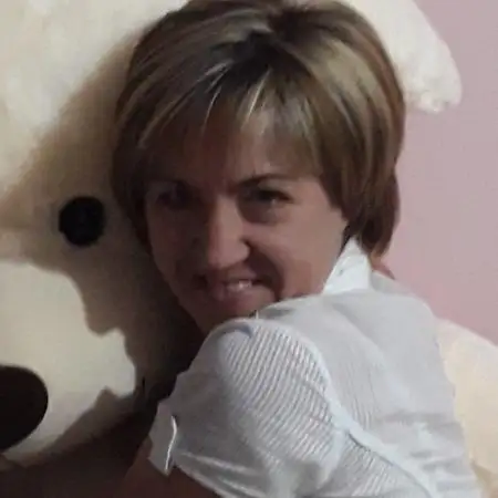 Yanina, 49 Spanien