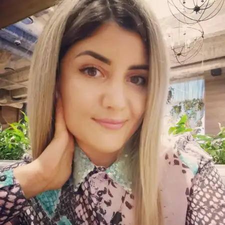 Tania, 41Vereinigte Staaten 
