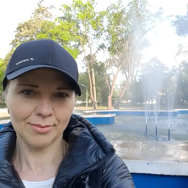 Elena, 46Praga, Tschechien 