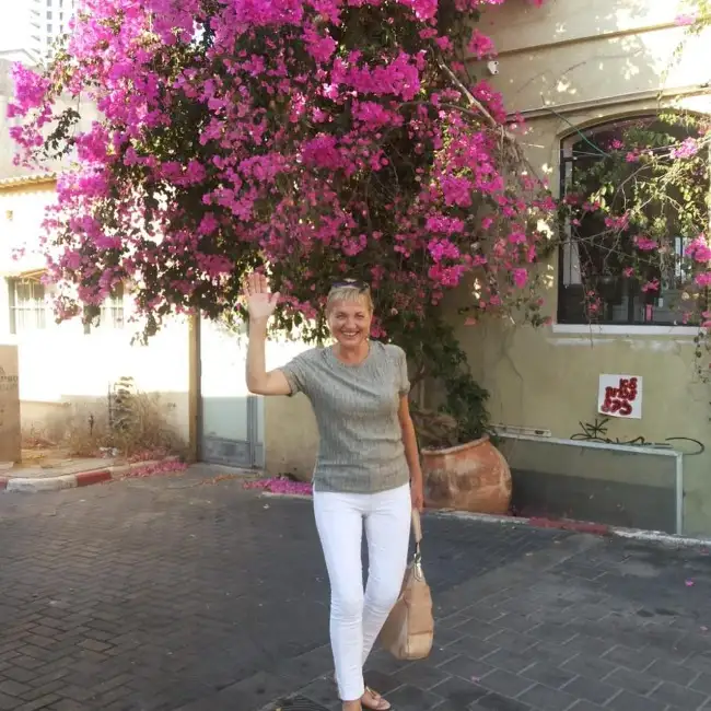 Vika, 58Toronto, Kanada 