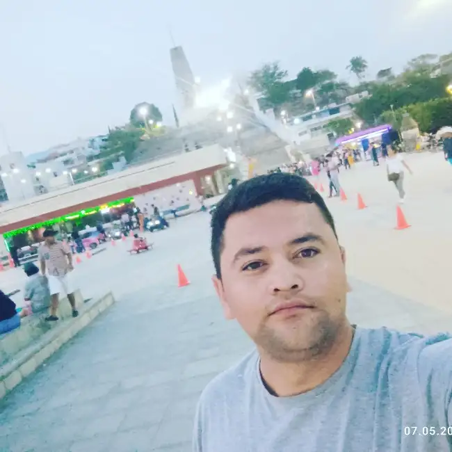 Xondamir, 34, Akron, Vereinigte Staaten - Rus Liebe