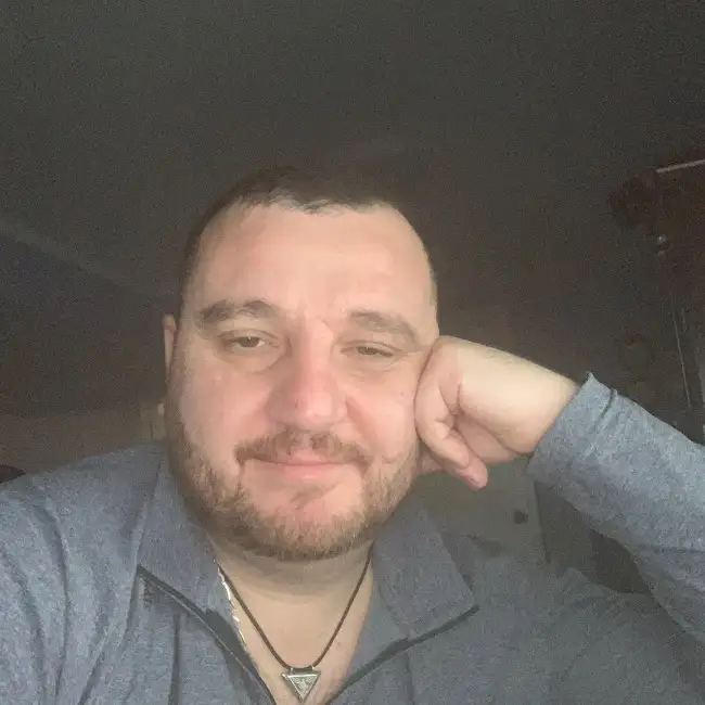 Elyar, 39, Louisvill, Vereinigte Staaten - Rus Liebe