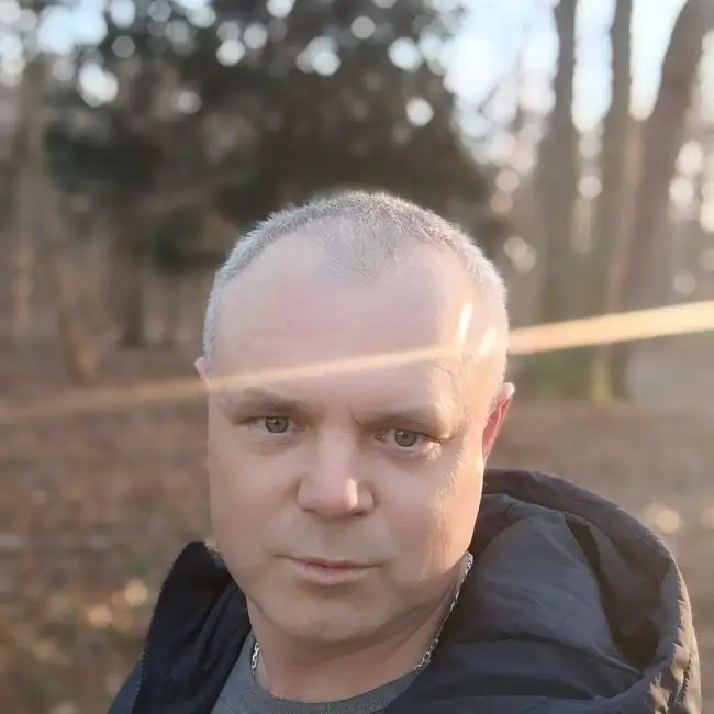 Dmitriy, 44
