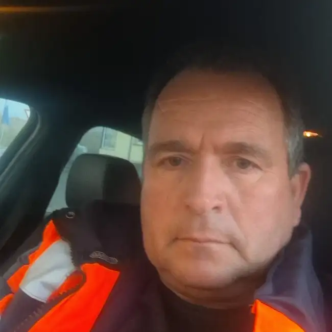 Uwe, 56