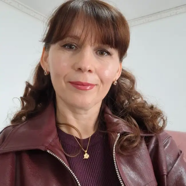 Elena · 46 ·           