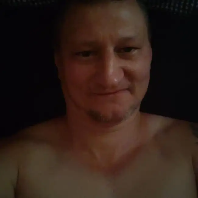 Andre, 46