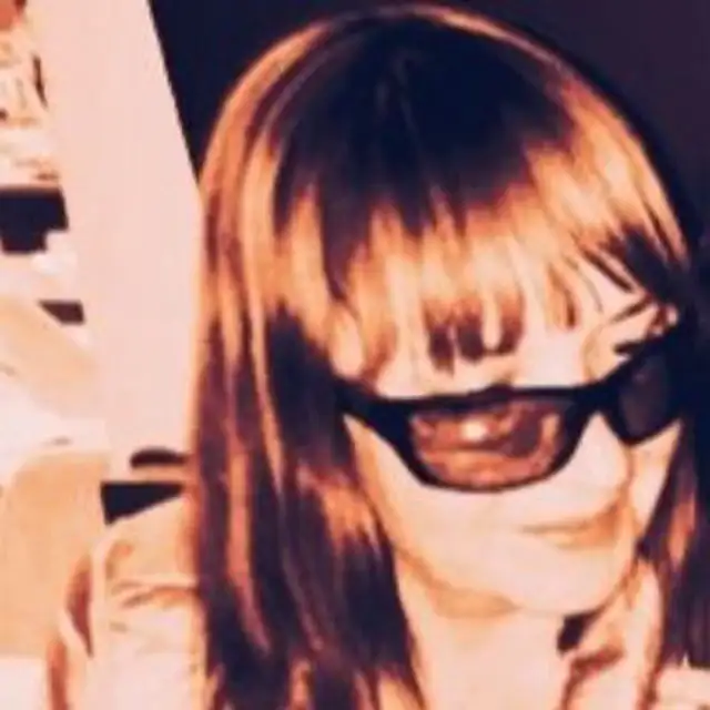 Tanja, 41