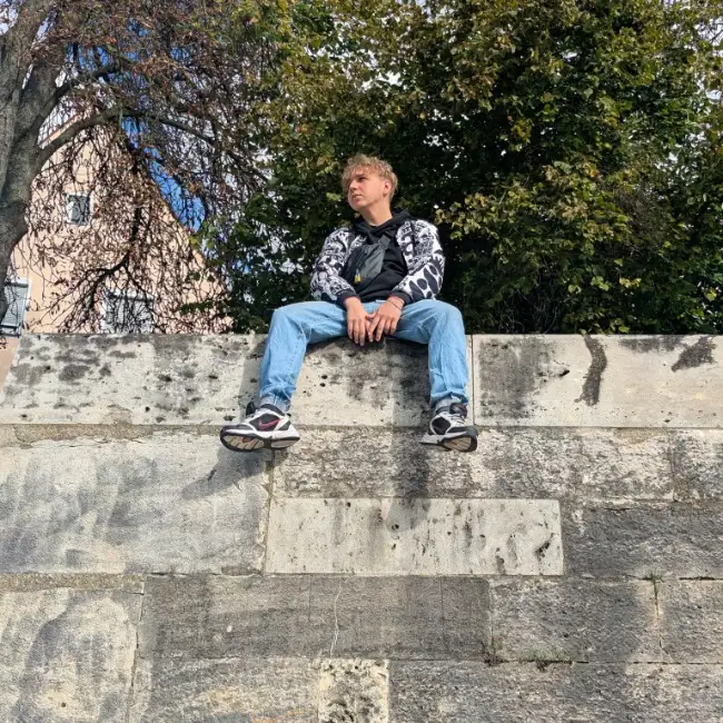 Illia, 22