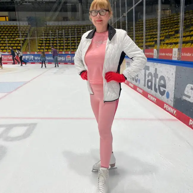 Victoria, 53