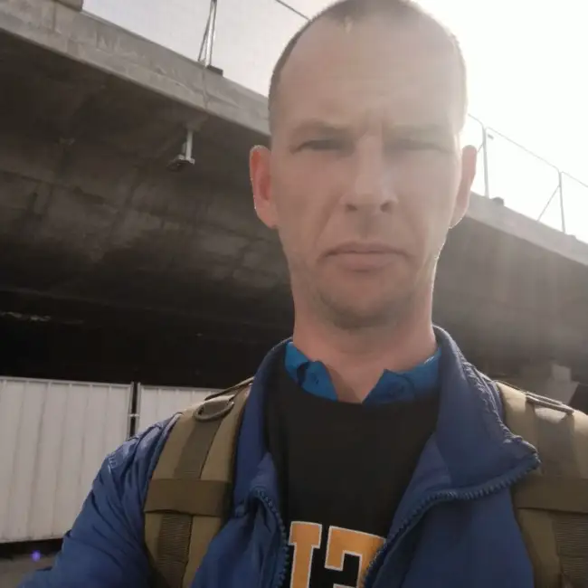 Deniss, 41