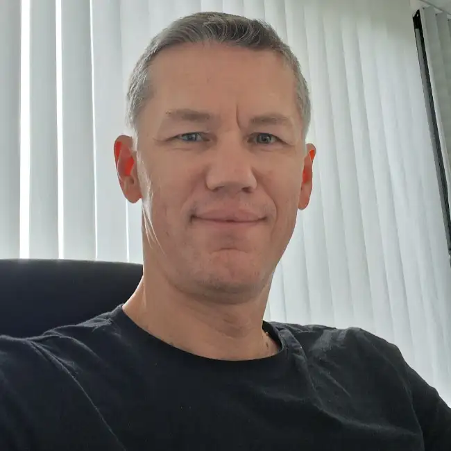Denis, 50
