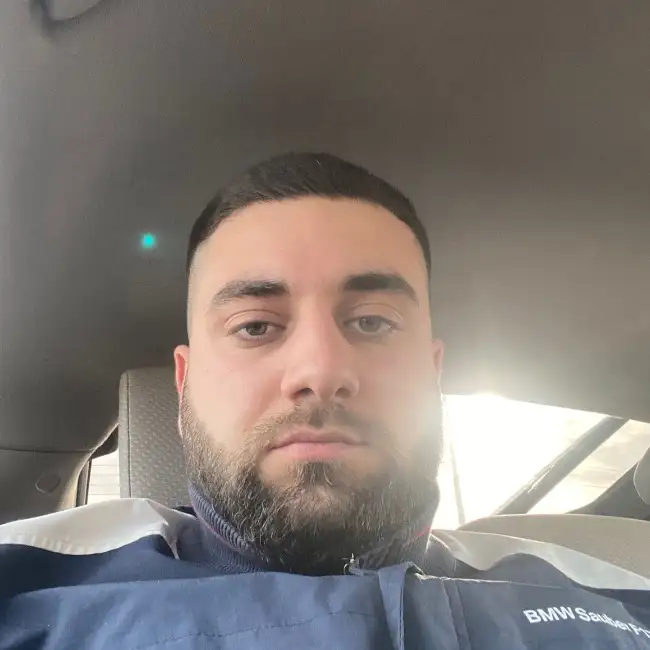 Erik, 28