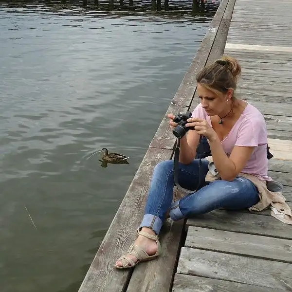 Anna, 47