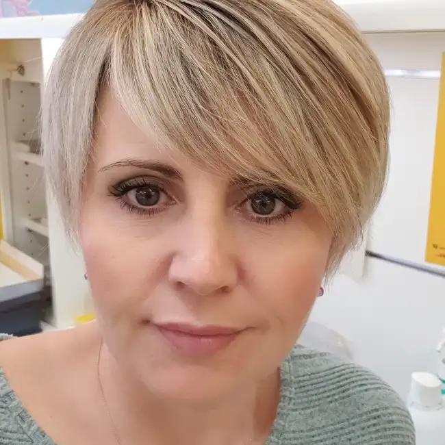 Oksana · 47 ·           