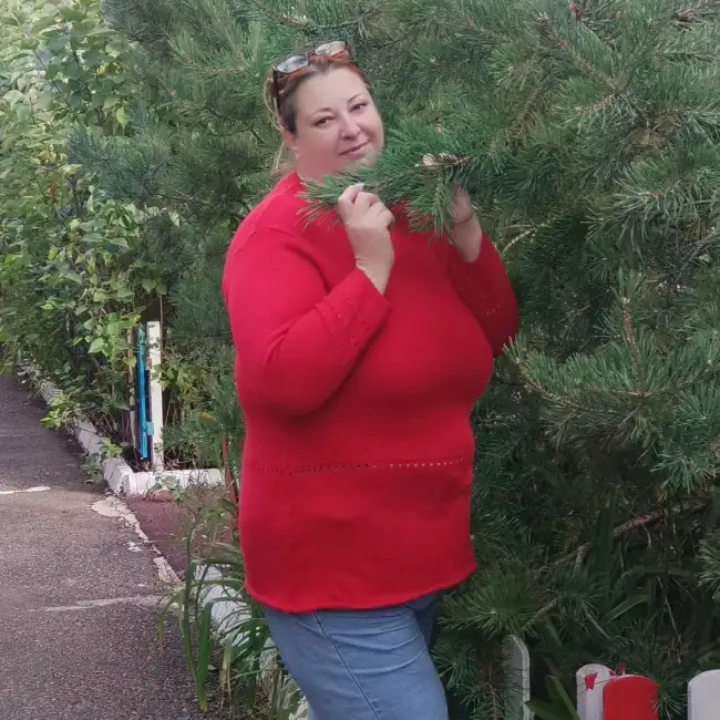 Marina, 52