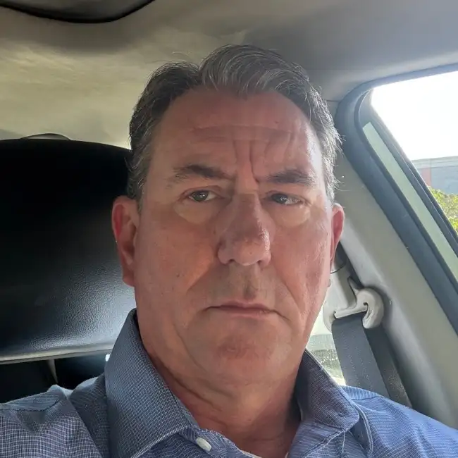 Eric, 58 – Vereinigte Staaten – Rus Liebe