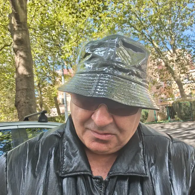 Ovasapyan, 46 - Rus Liebe